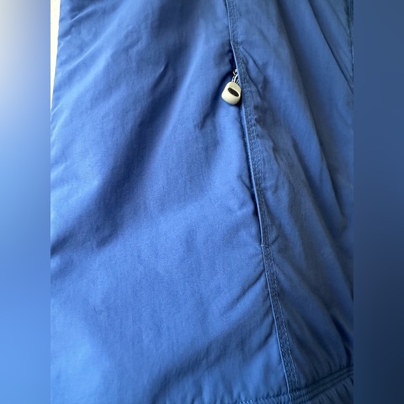 LL Bean fleece-lined nylon vest - Picture 3 of 6